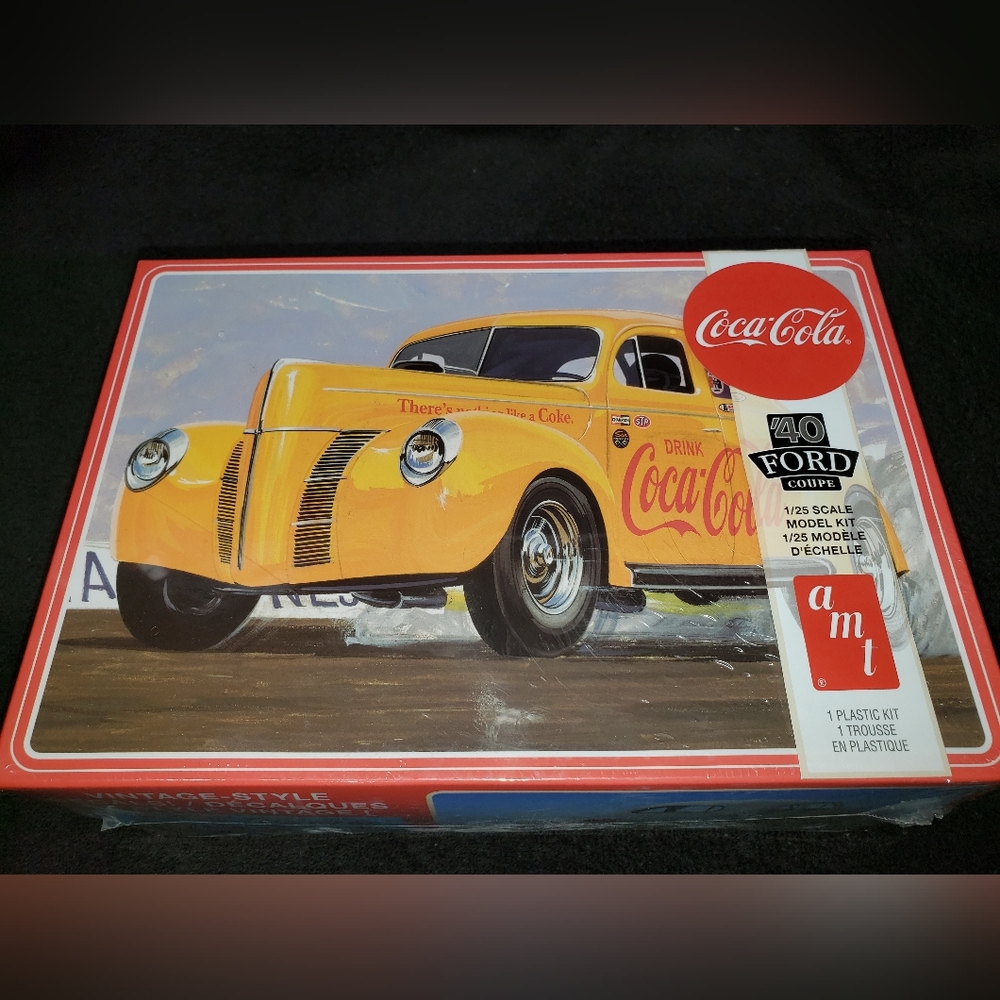 1940 Ford Coup Coca-Cola model kit